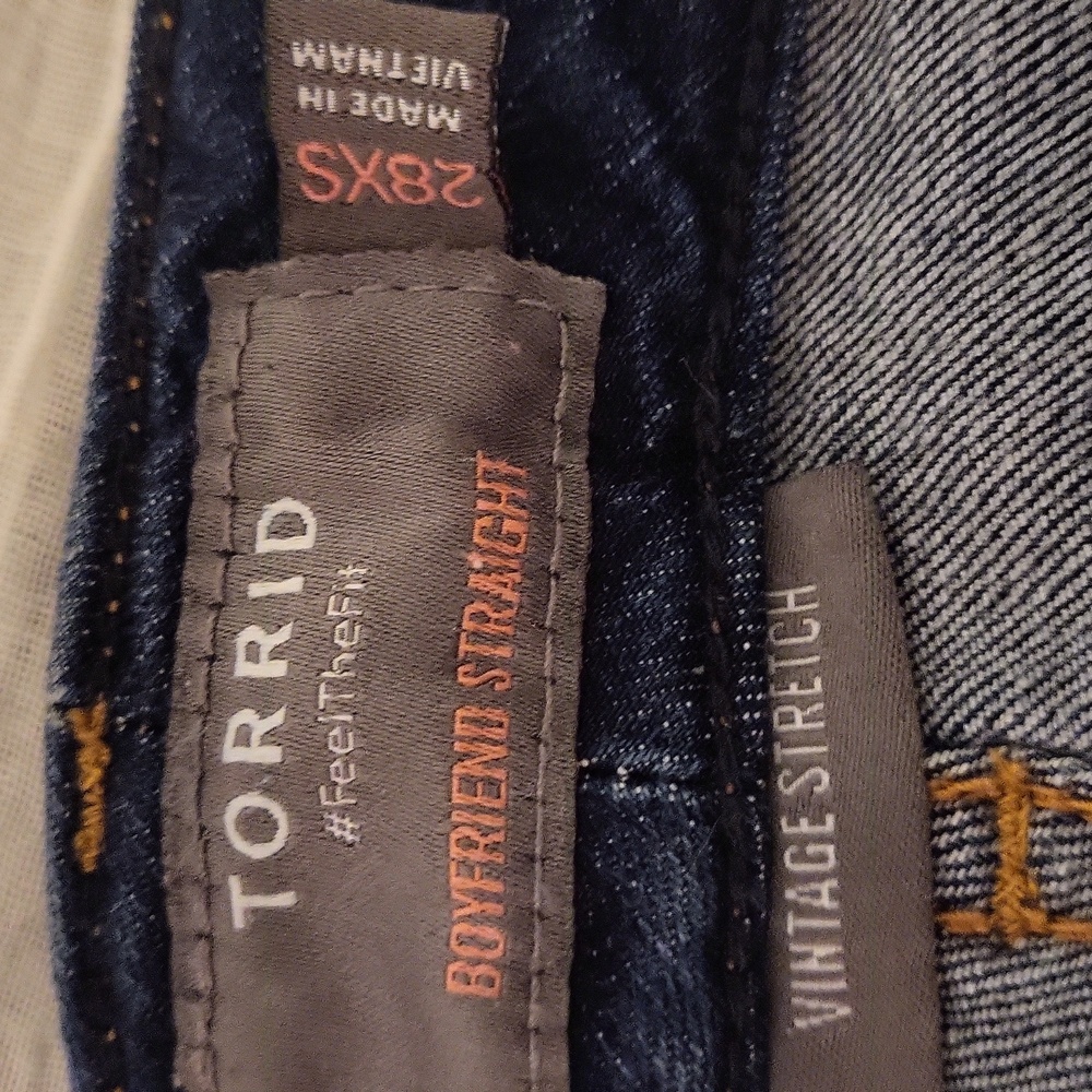 Torrid 28 Extra Short Vintage Stretch Denim Blue Jeans